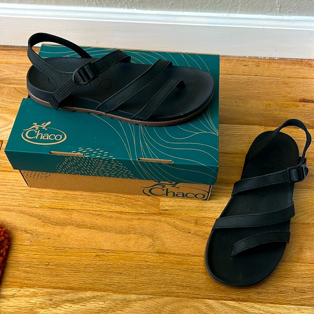 Chacos lowdown strapping sandal